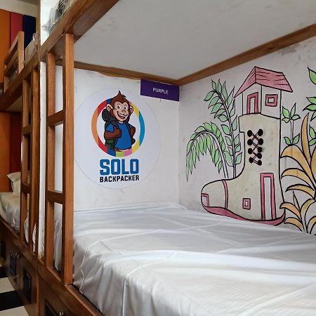 Hostel Solo Backpacker Bombaj Exteriér fotografie