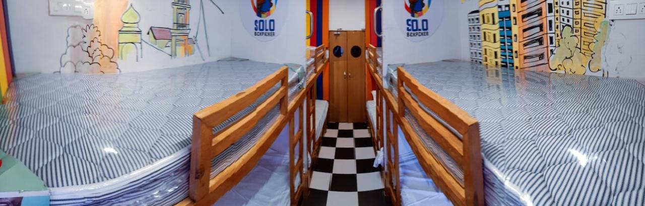 Hostel Solo Backpacker Bombaj Exteriér fotografie