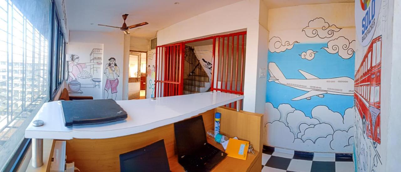 Hostel Solo Backpacker Bombaj Exteriér fotografie