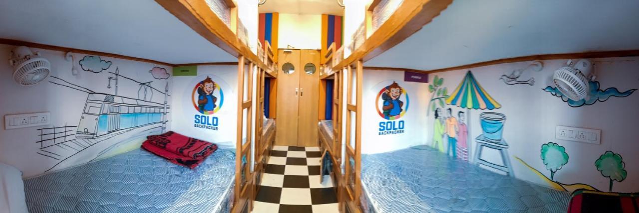 Hostel Solo Backpacker Bombaj Exteriér fotografie